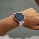 Reloj T8 Gris + Pulsera velcro negra roja